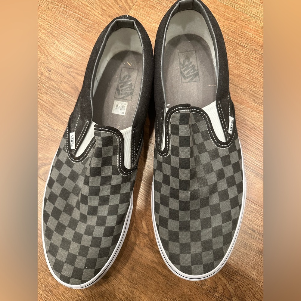 Vans Checkerboard slip ons